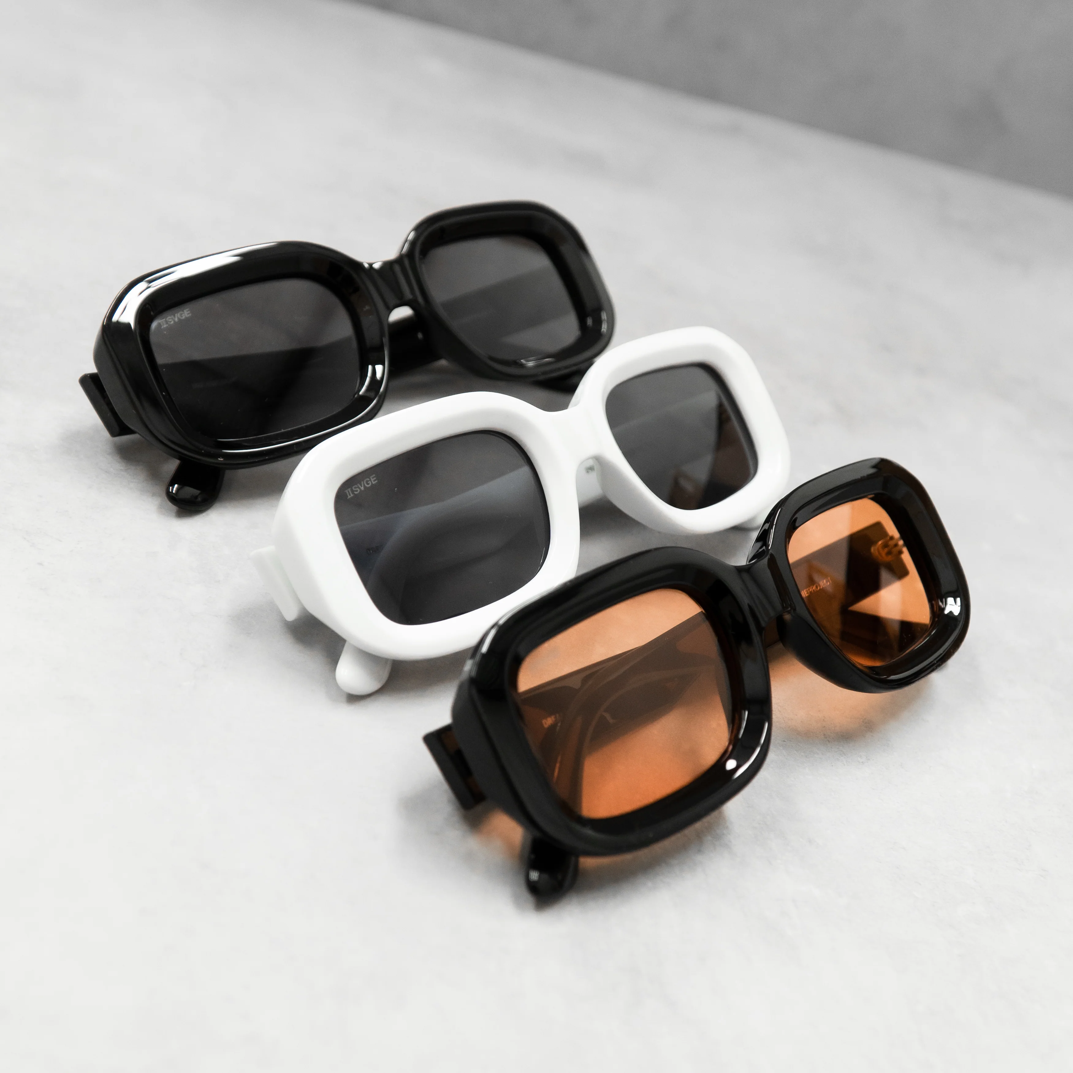 CREO II - BLACK - Image 3
